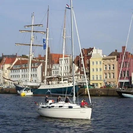 Ferienwohnung Fur 2 Personen Ca 55 Qm In Lubeck, Ostseekuste Deutschland Lubecker Bucht * Lübeck