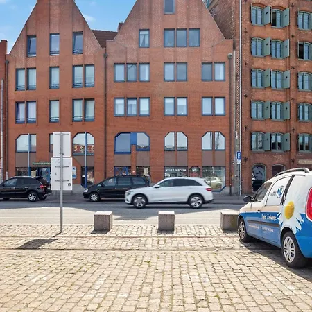 Apartment Ferienwohnung Fur 2 Personen Ca 55 Qm In Lubeck, Ostseekuste Deutschland Lubecker Bucht *